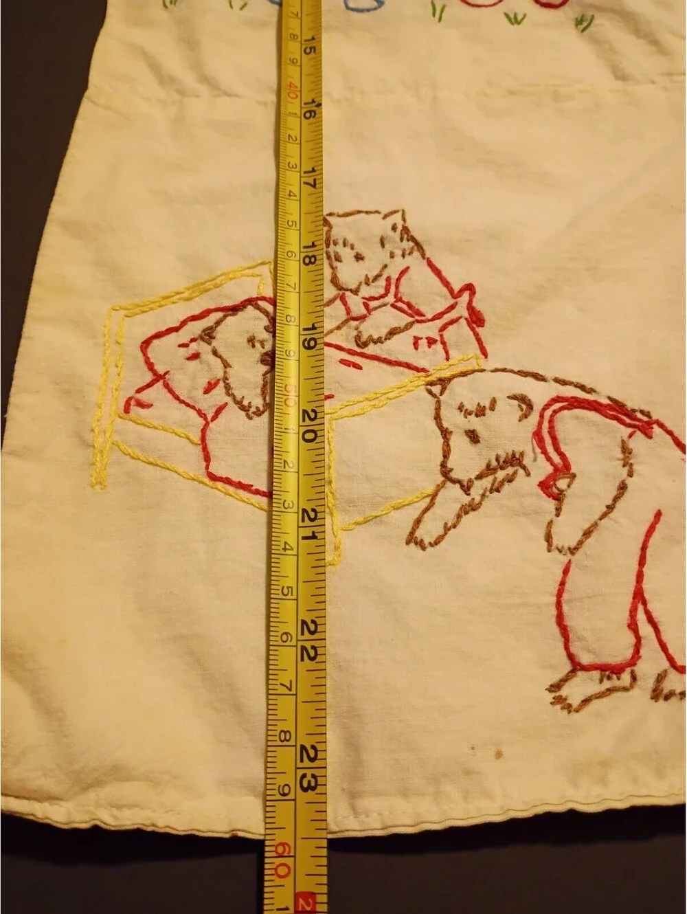 Vintage 50s Handmade Embroidered Baby Doll Quilt Blanket 23x15